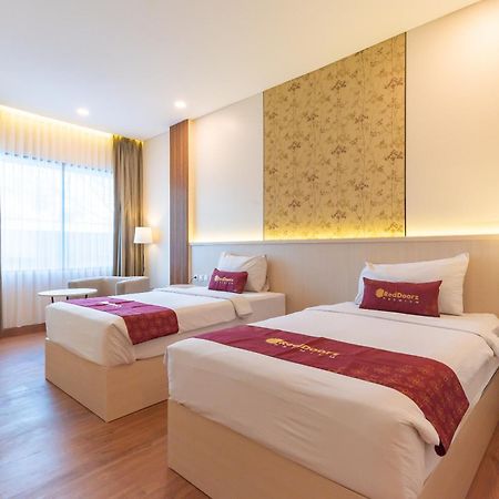 Reddoorz Premium Near Paris Van Java Mall Bandung Exterior foto
